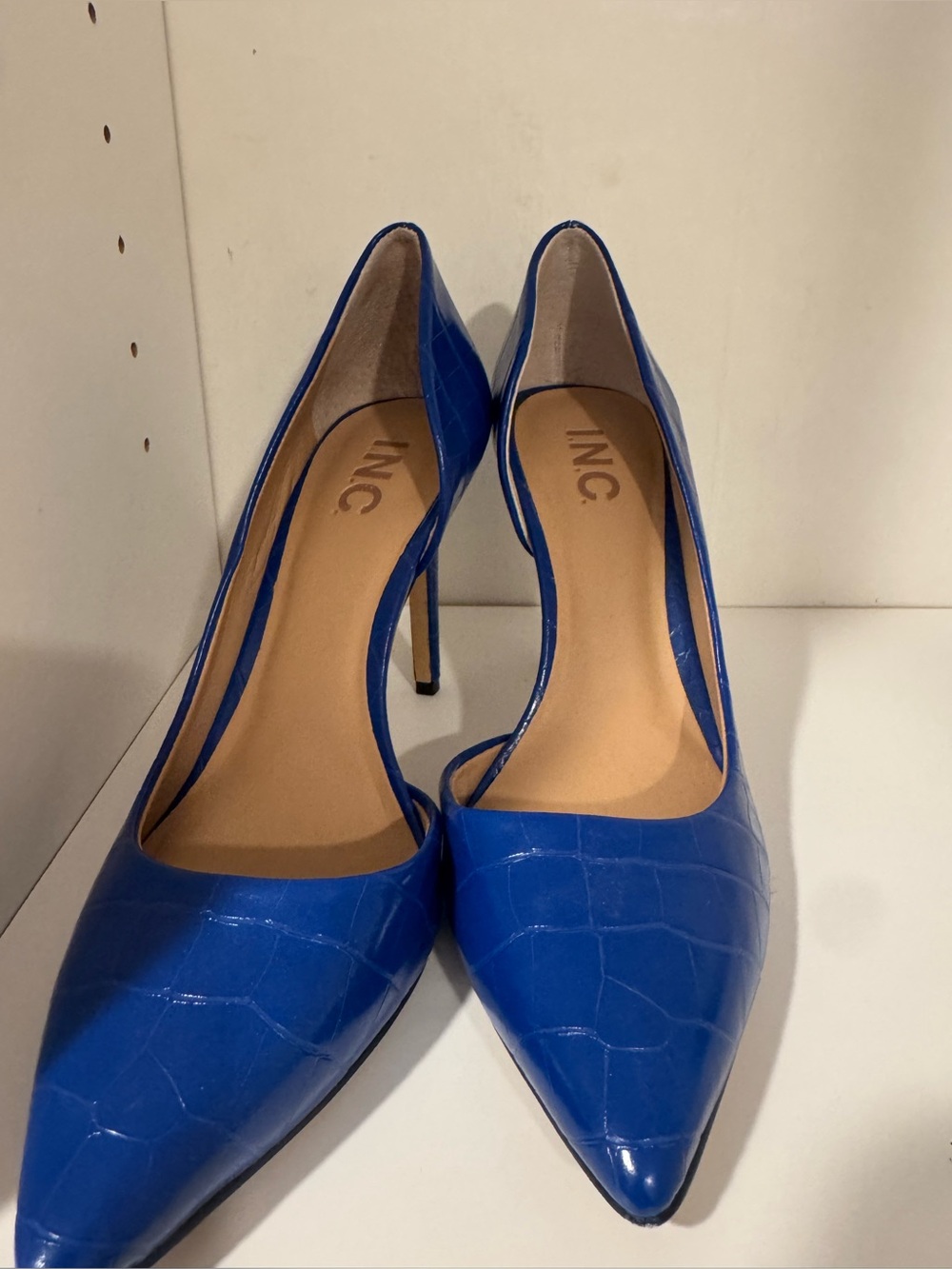 INC International Concepts Royal Blue Croc-Embossed Pointed-Toe Pumps
